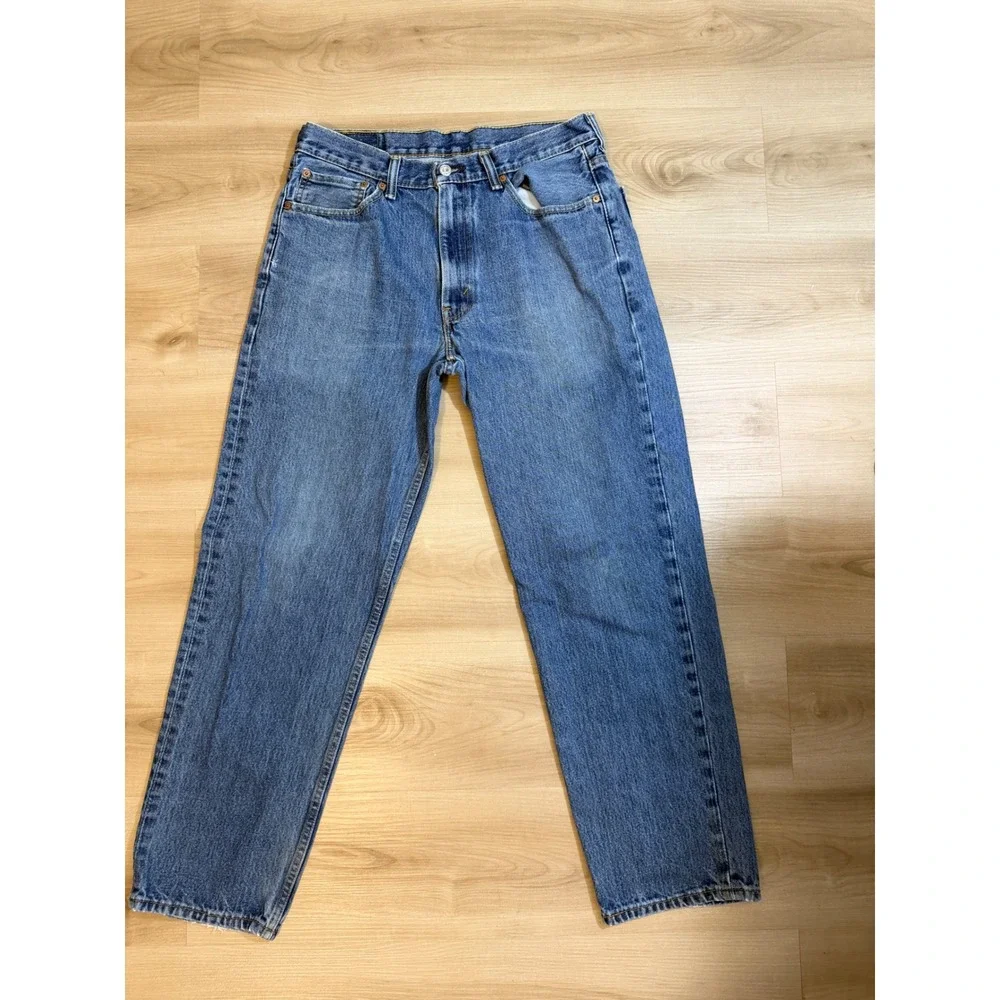 Levis staple from